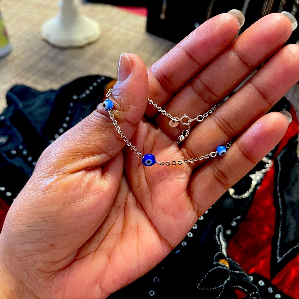 blue eye bracelet
